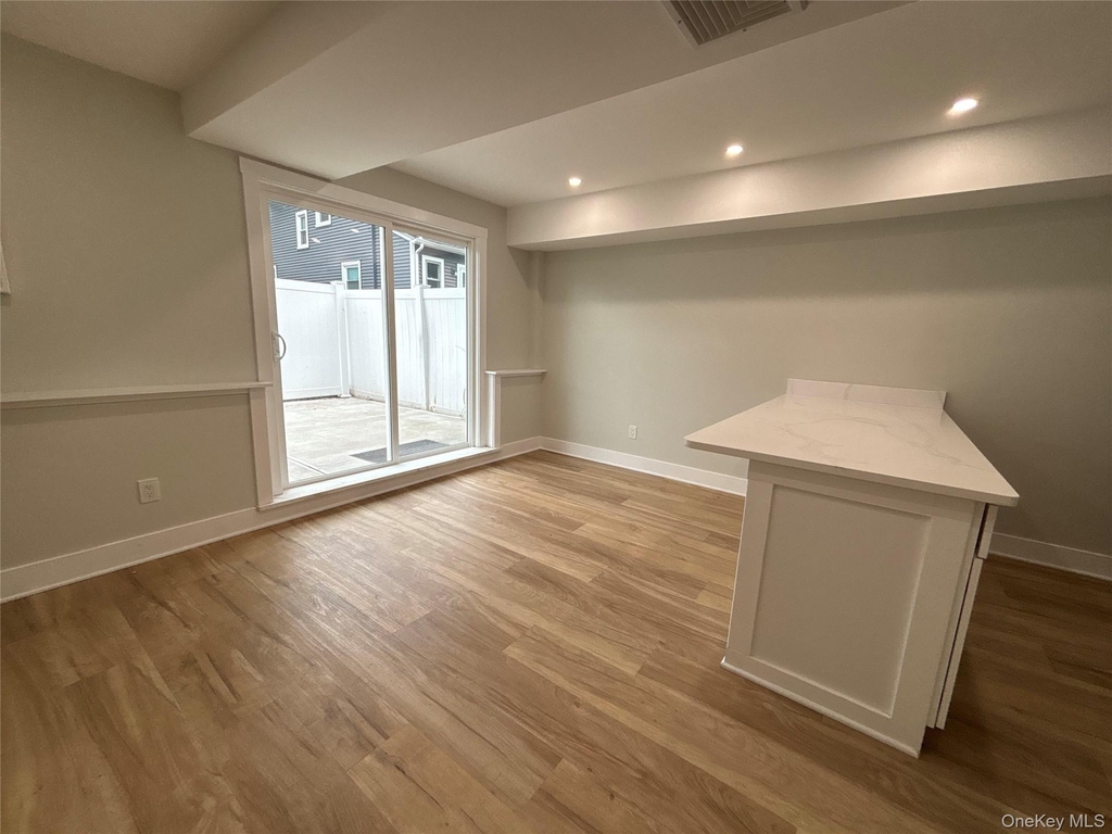 21 Prime Avenue - Photo 5