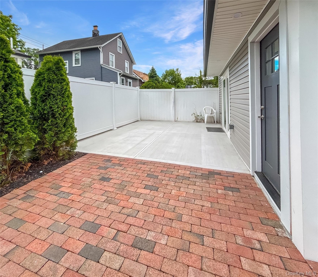 21 Prime Avenue - Photo 1