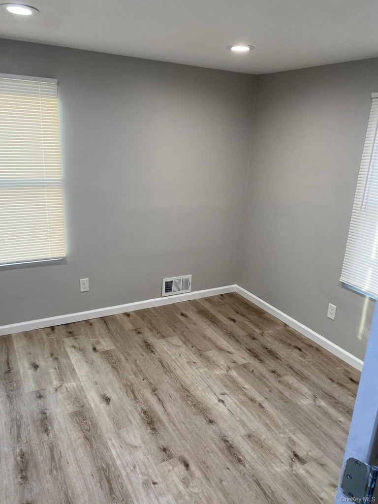 36 Oneida Avenue - Photo 8