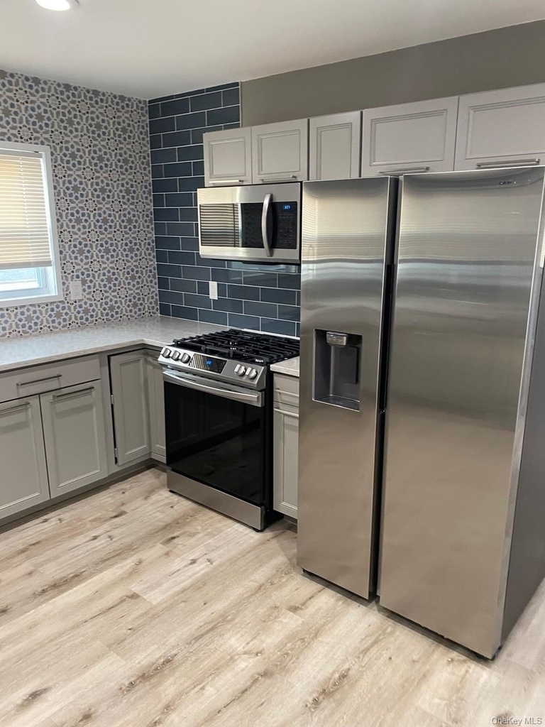 36 Oneida Avenue - Photo 1