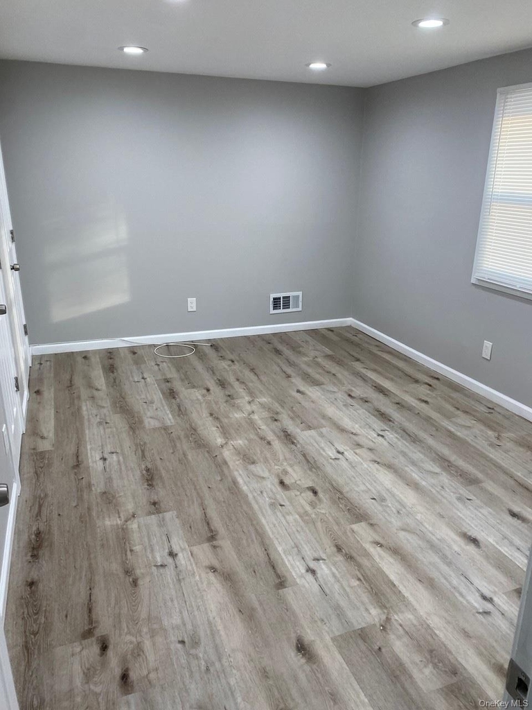 36 Oneida Avenue - Photo 15