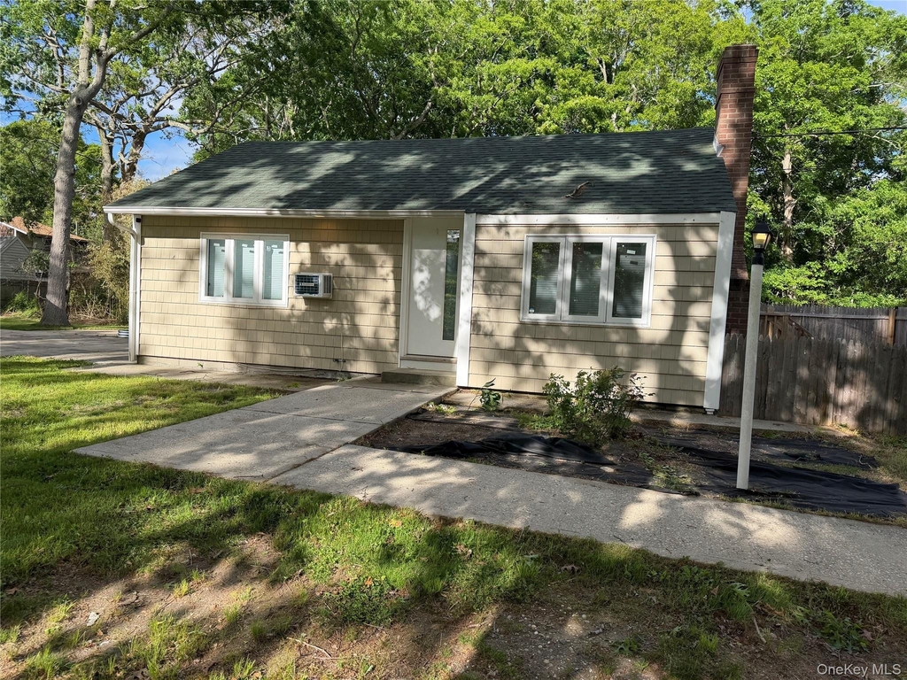 79 Manor Drive - Photo 0