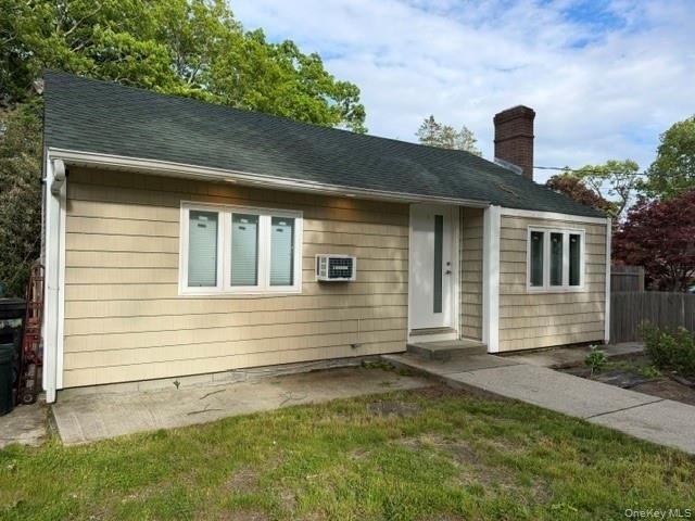 79 Manor Drive - Photo 1