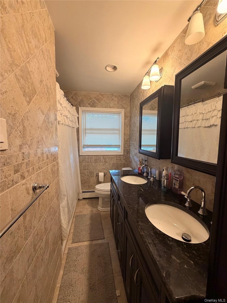 748 Leslie Lane - Photo 5