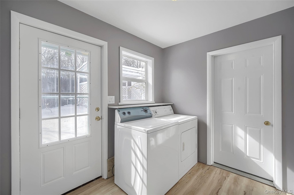 447 Clove Road - Photo 23