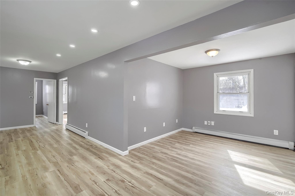 447 Clove Road - Photo 10