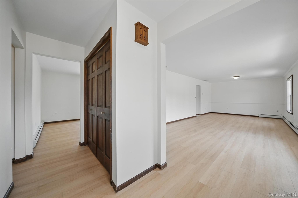 30 Shore Boulevard - Photo 3