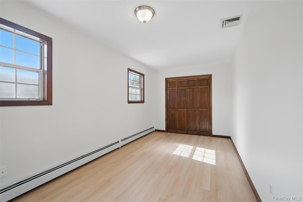 30 Shore Boulevard - Photo 18