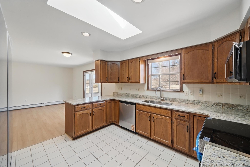 30 Shore Boulevard - Photo 13