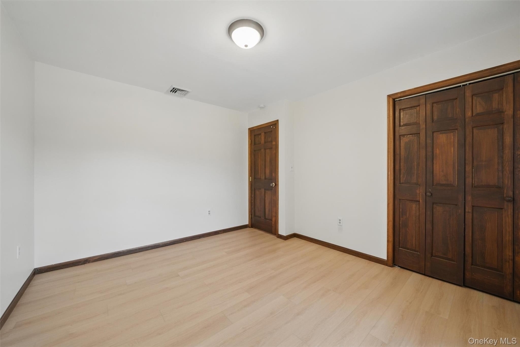 30 Shore Boulevard - Photo 25