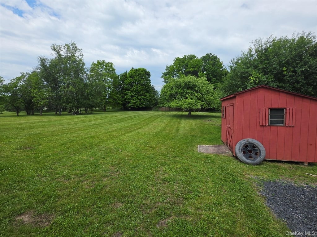 30 Shore Boulevard - Photo 32