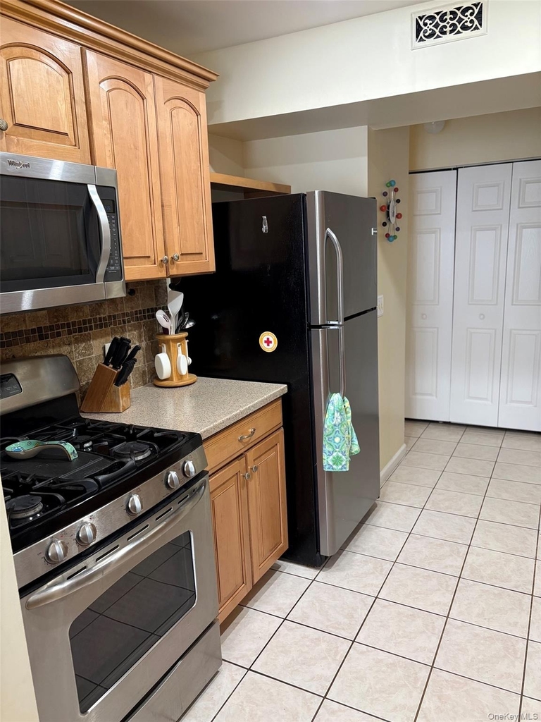 1907 Whispering Hills - Photo 2