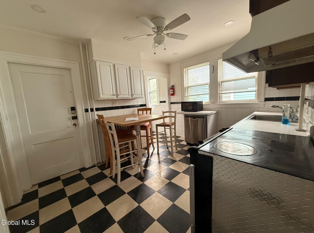 602 Morris Street - Photo 4
