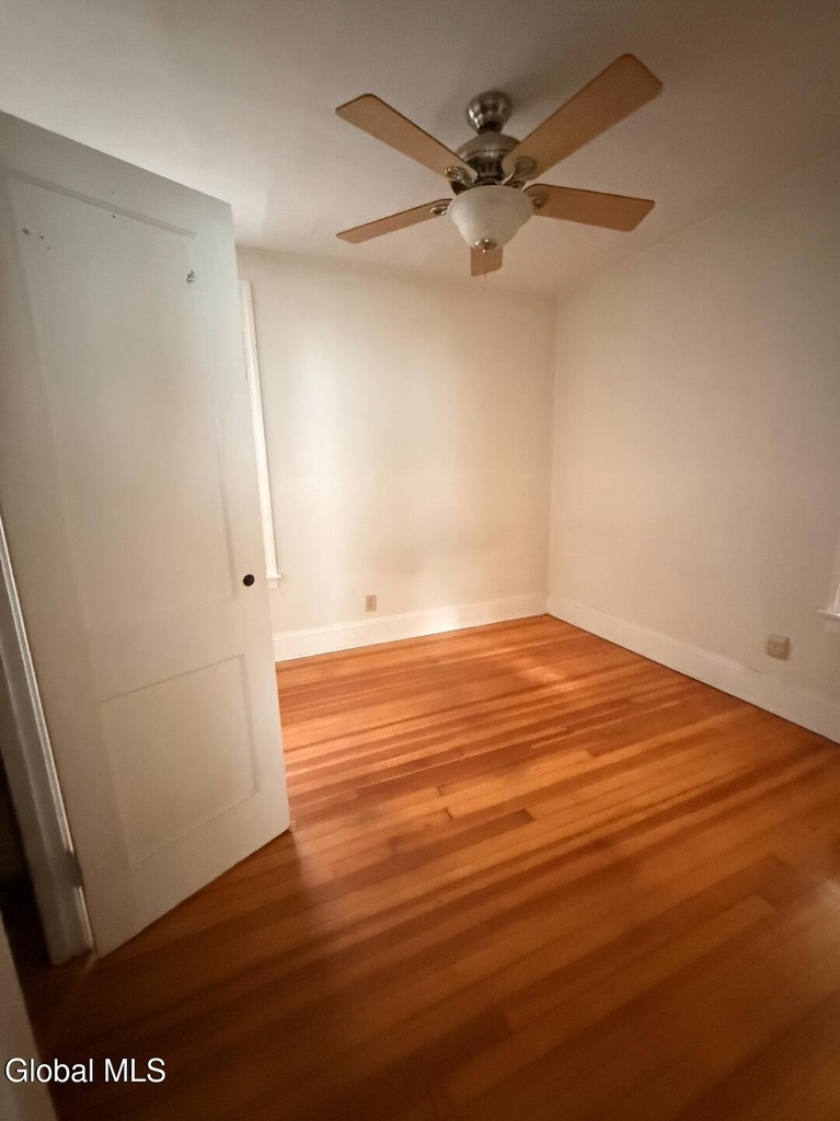 602 Morris Street - Photo 8