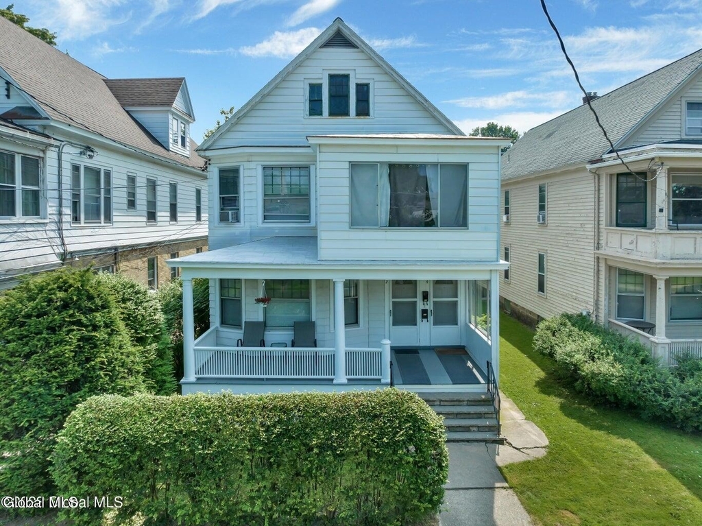 602 Morris Street - Photo 0