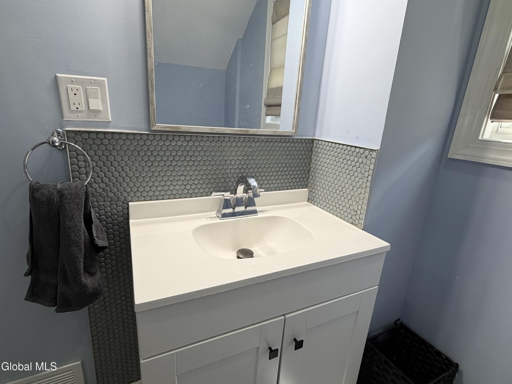 1747 Oneida Street - Photo 22