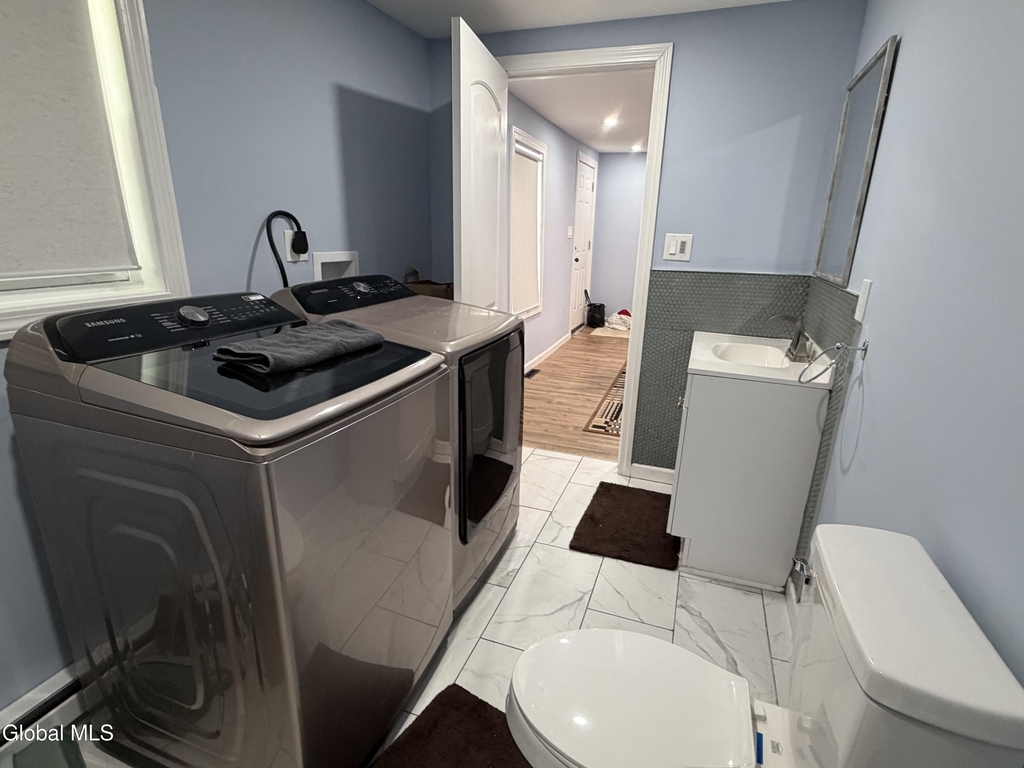1747 Oneida Street - Photo 14