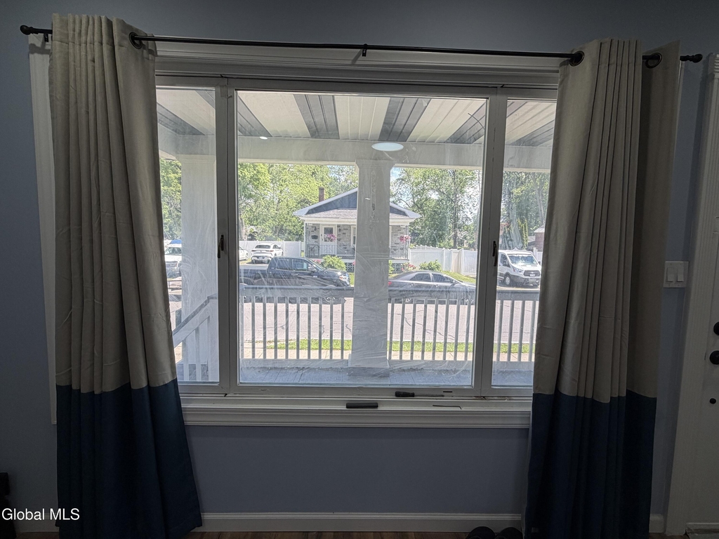 1747 Oneida Street - Photo 6