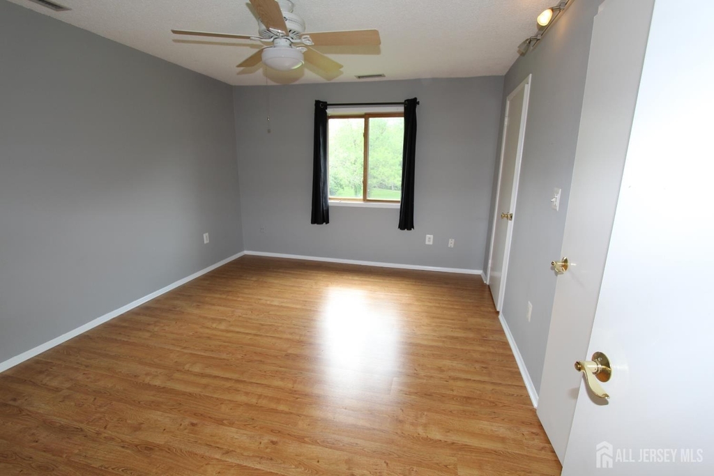 1112 Aspen Drive - Photo 10