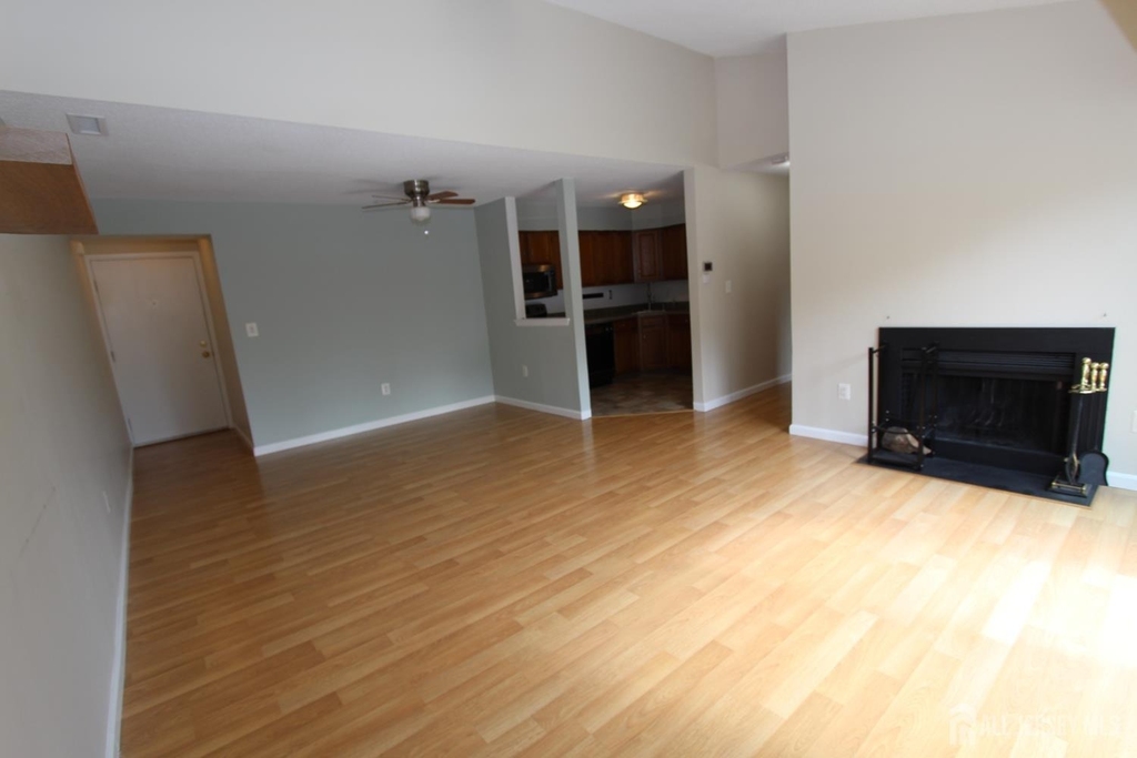 1112 Aspen Drive - Photo 4