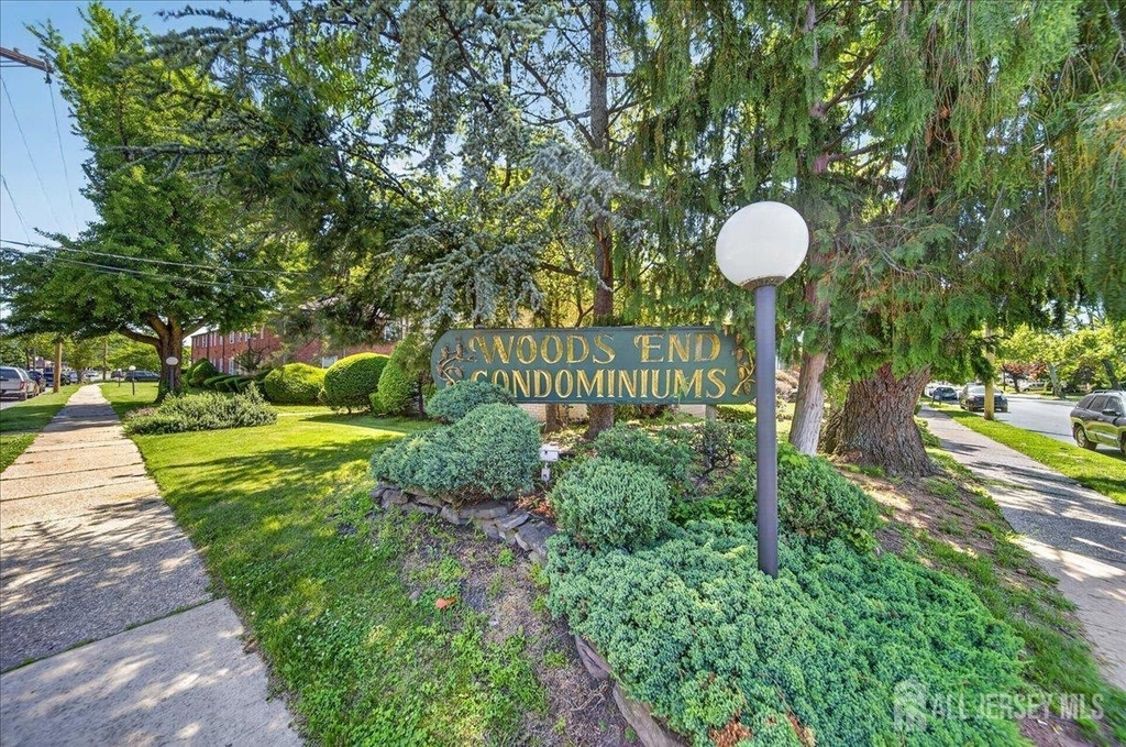 513 Brooklawn Avenue - Photo 0