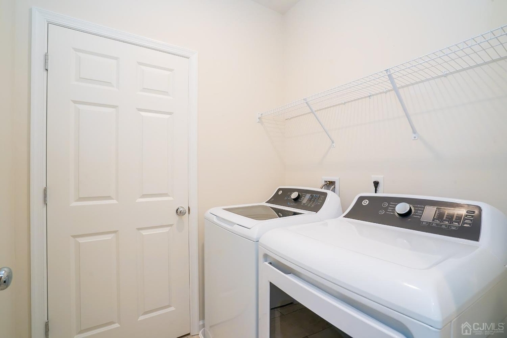 218 Peyton Place - Photo 18