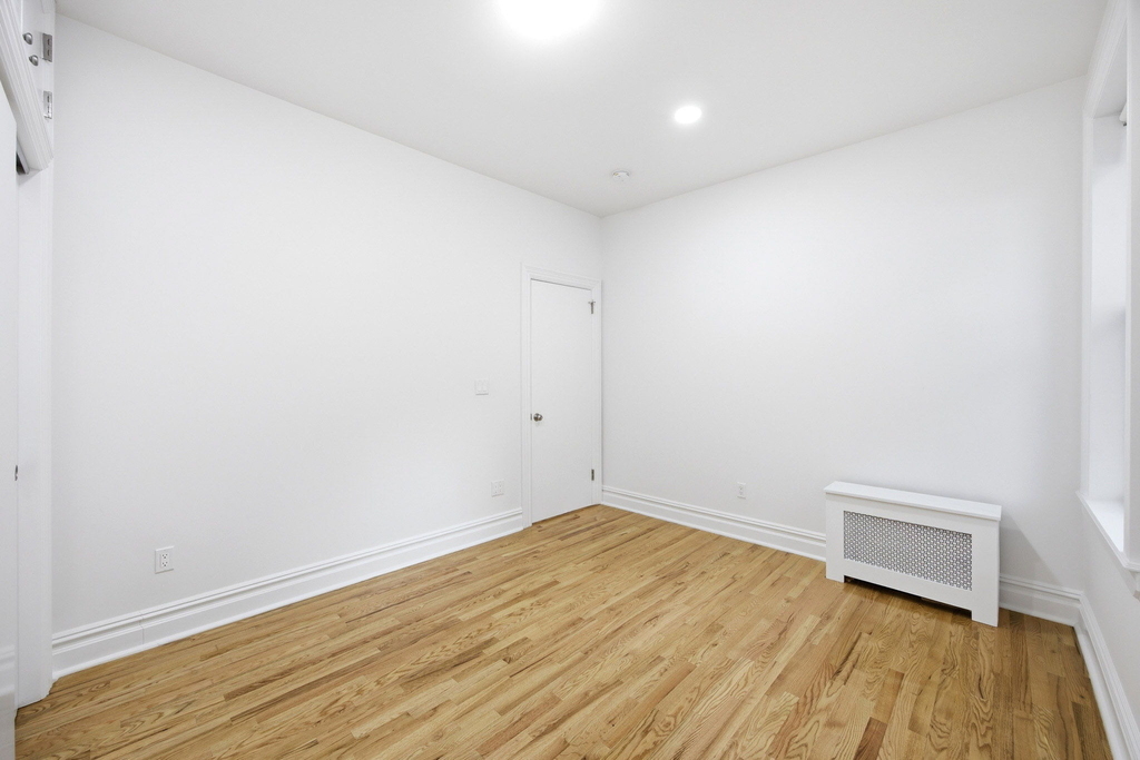 160 Wadsworth Avenue - Photo 9