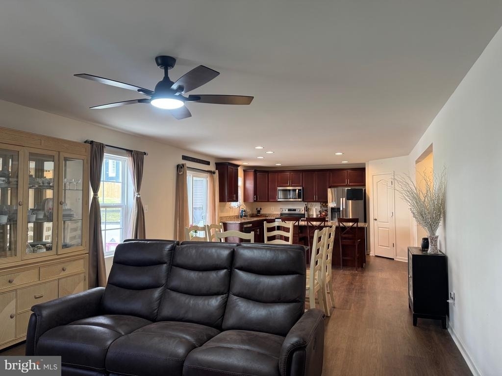 257 Stager Avenue - Photo 5