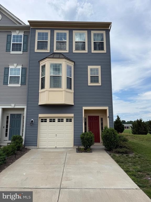 2401 Copa Court - Photo 0