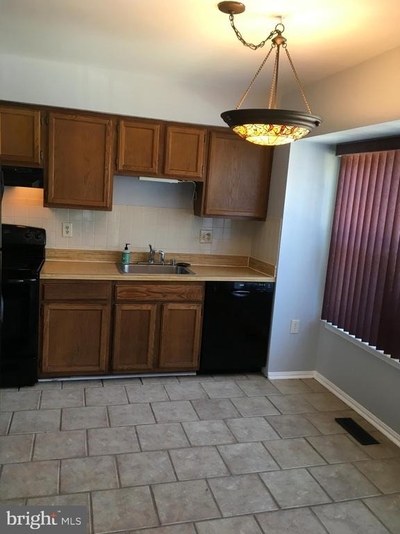 15205 Streamside Court - Photo 4
