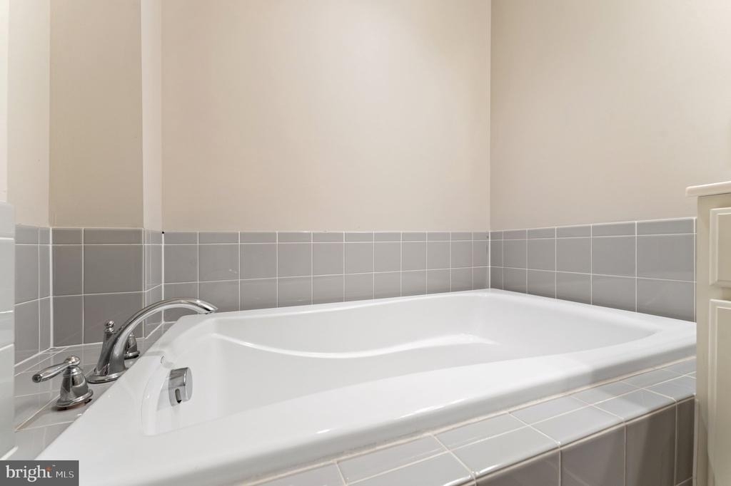 42673 New Dawn Terrace - Photo 30