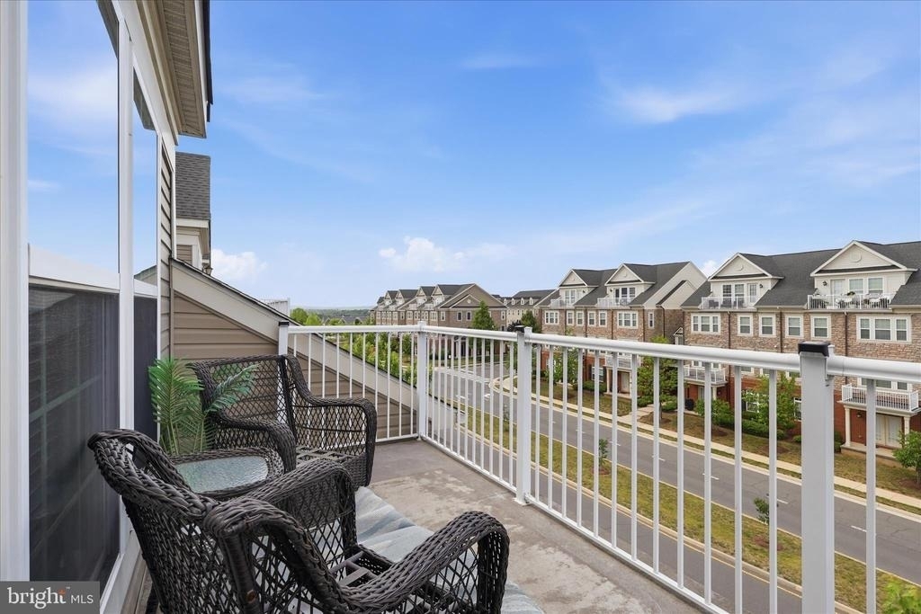 42616 Hardage Terrace - Photo 32