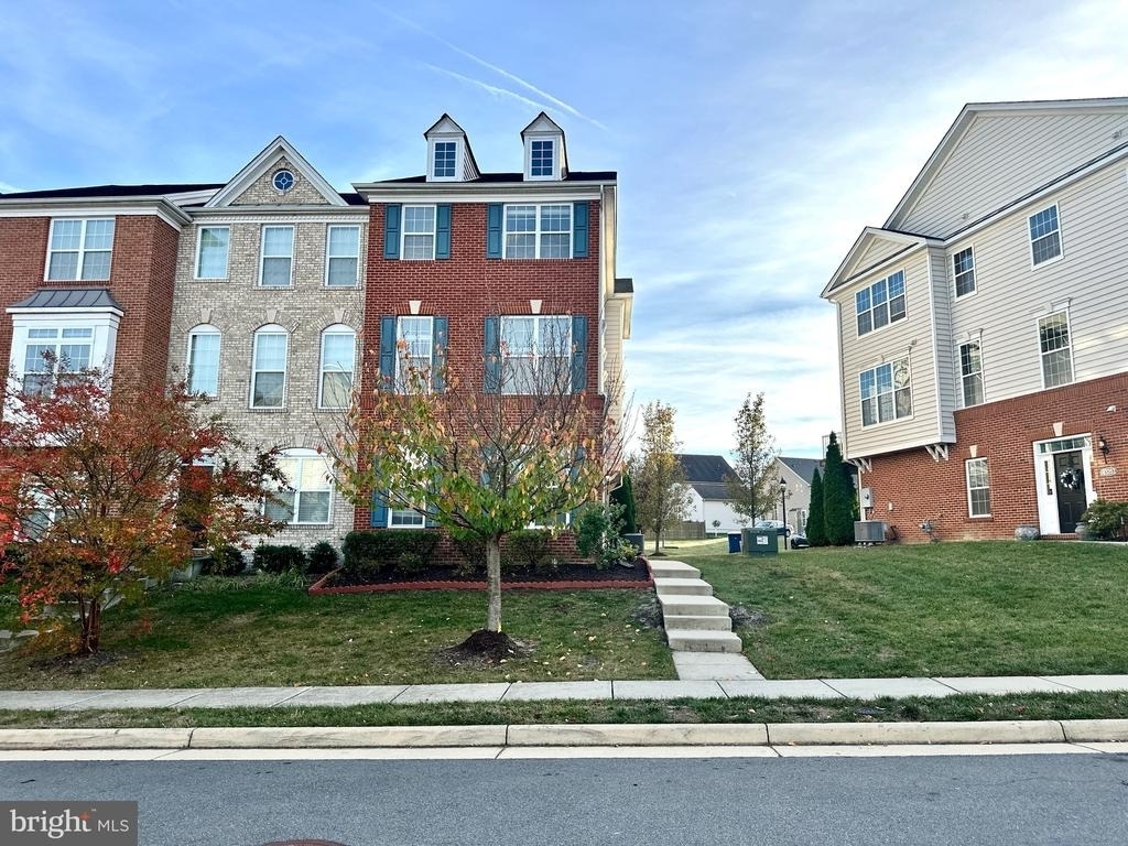43213 Whelplehill Terrace - Photo 1