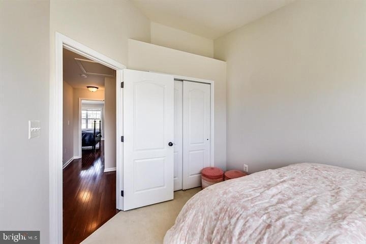 43213 Whelplehill Terrace - Photo 34