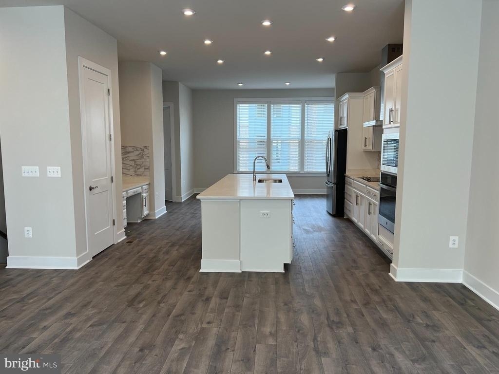 2303 Liberty Loop - Photo 18