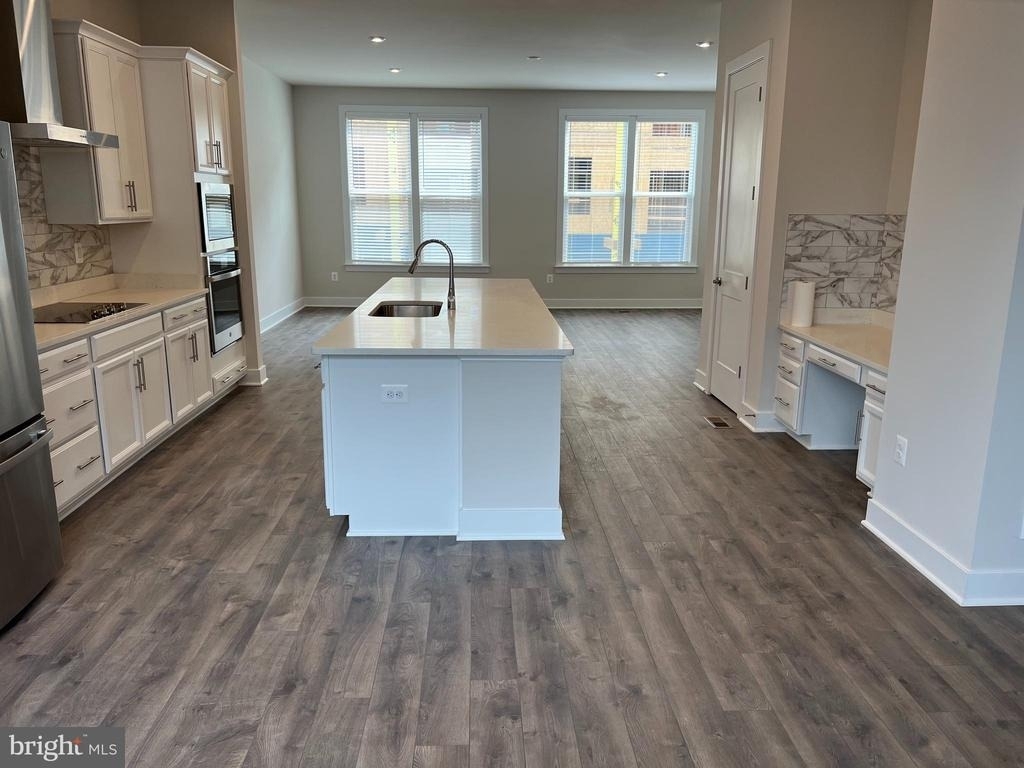 2303 Liberty Loop - Photo 4