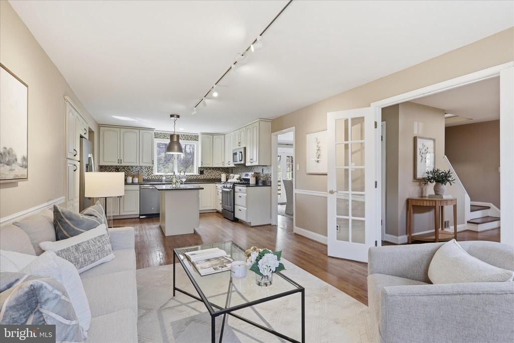 1335 Macbeth Street - Photo 9