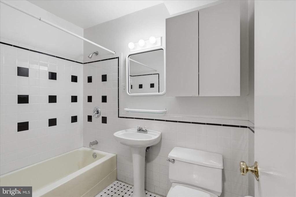 1335 Macbeth Street - Photo 37