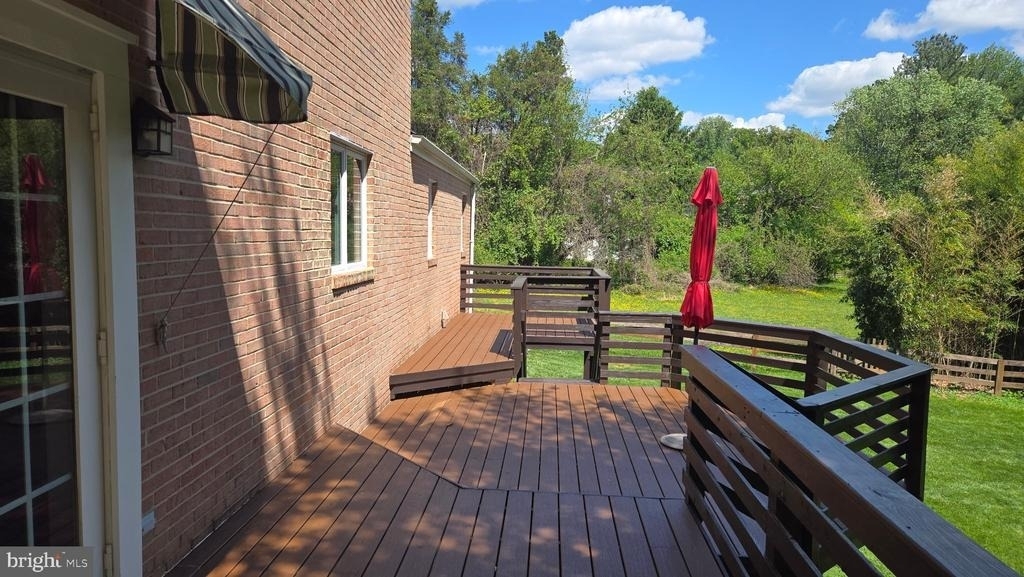 1335 Macbeth Street - Photo 41