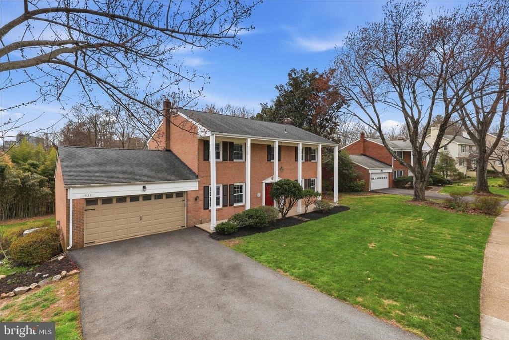 1335 Macbeth Street - Photo 3