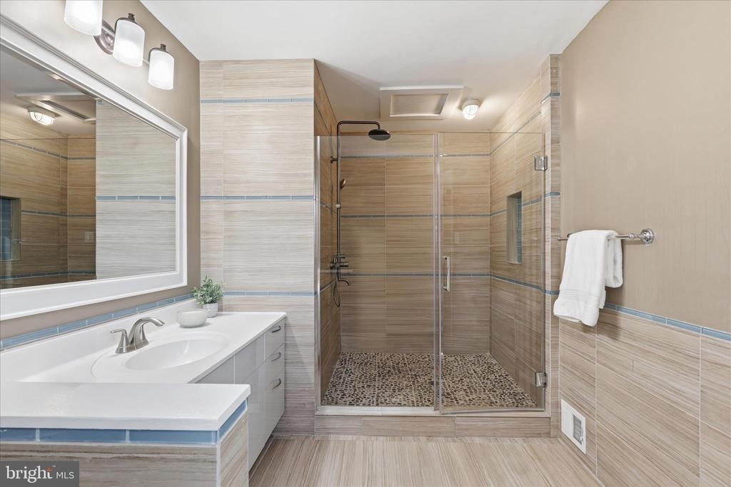 1335 Macbeth Street - Photo 28