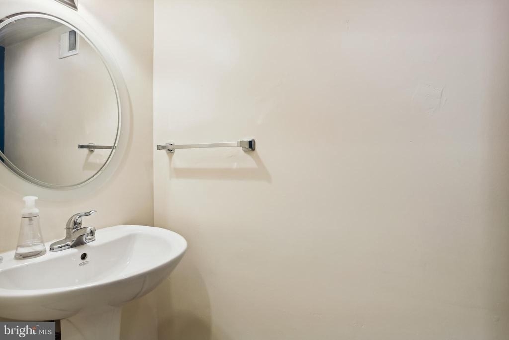 1804 Golf View Court - Photo 18