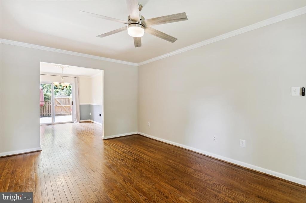 1804 Golf View Court - Photo 4