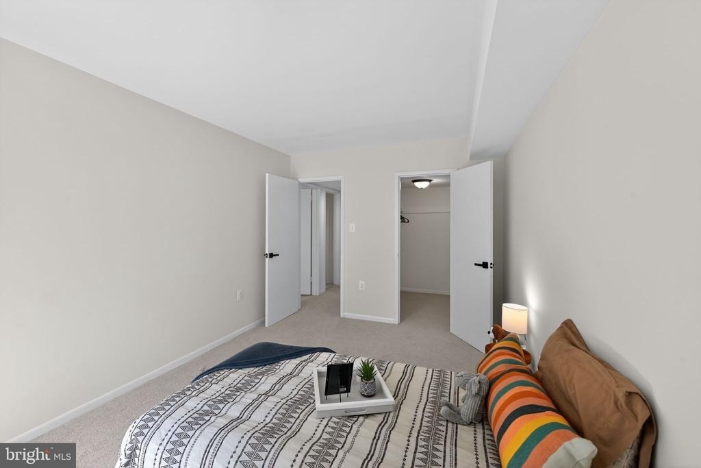 1533 Northgate Square - Photo 12