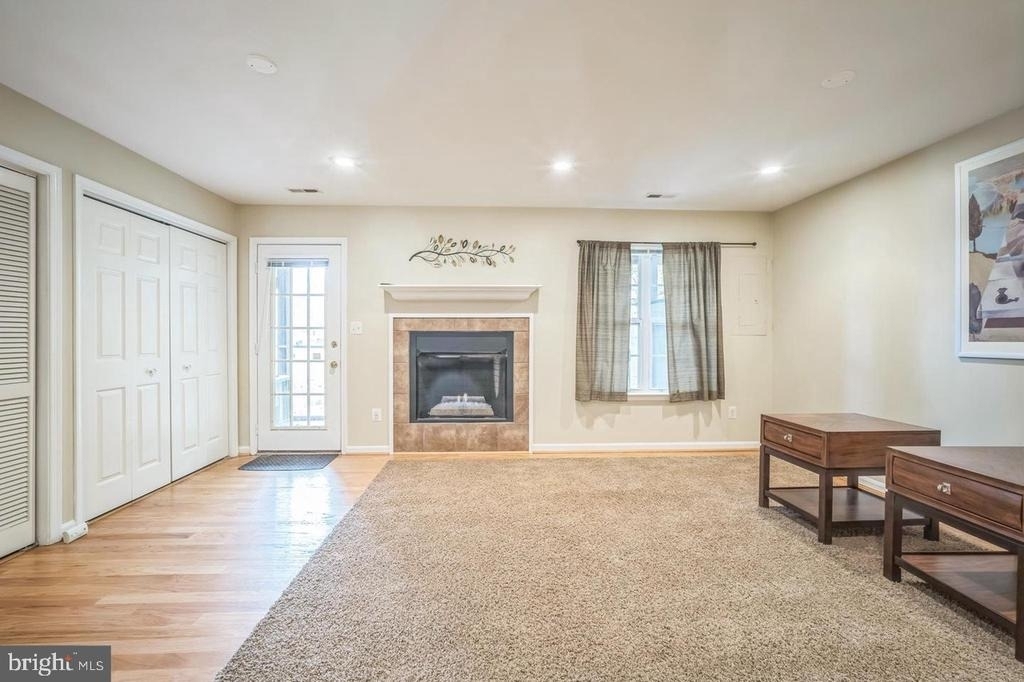 11551 Laurel Lake Square - Photo 3