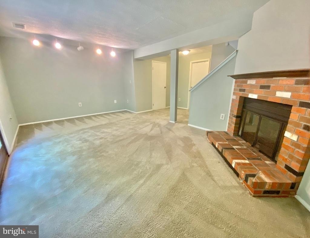 6212 Hillside Road - Photo 29