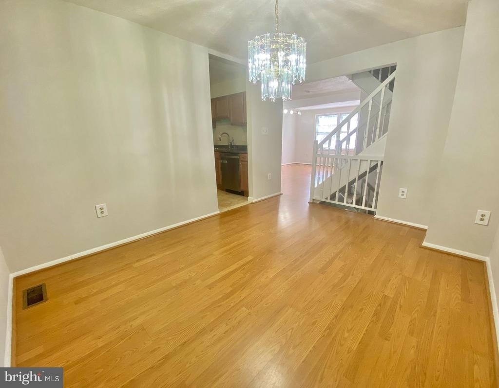 6212 Hillside Road - Photo 6