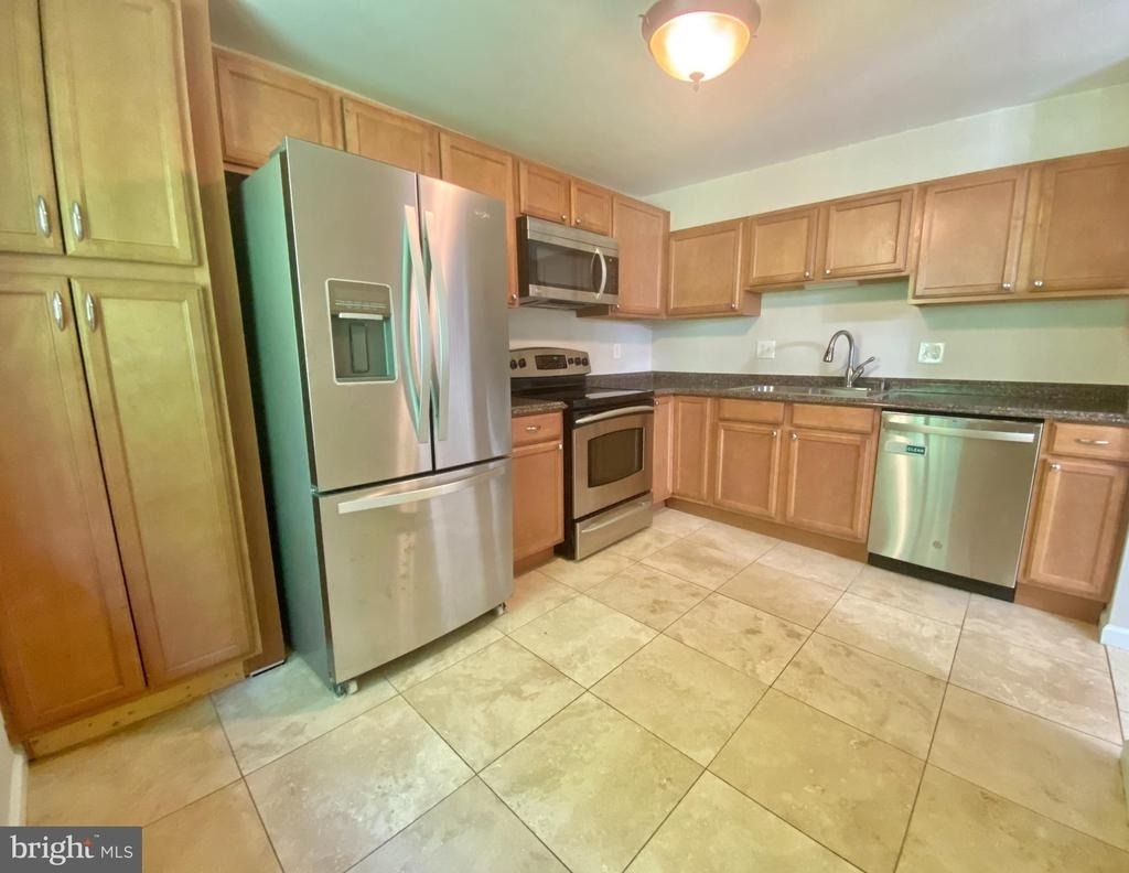 6212 Hillside Road - Photo 8