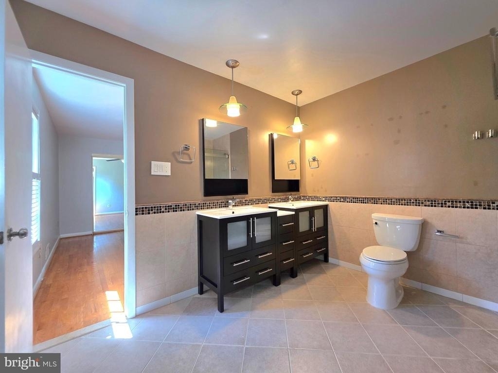 2215 Collingwood Road - Photo 20