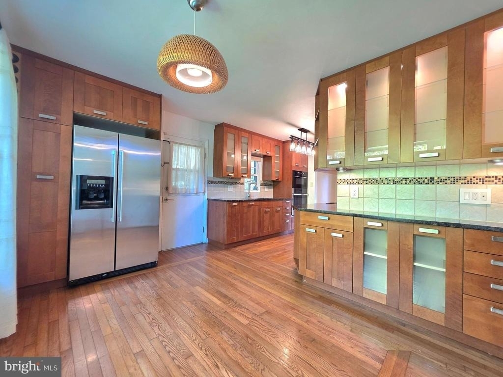 2215 Collingwood Road - Photo 5